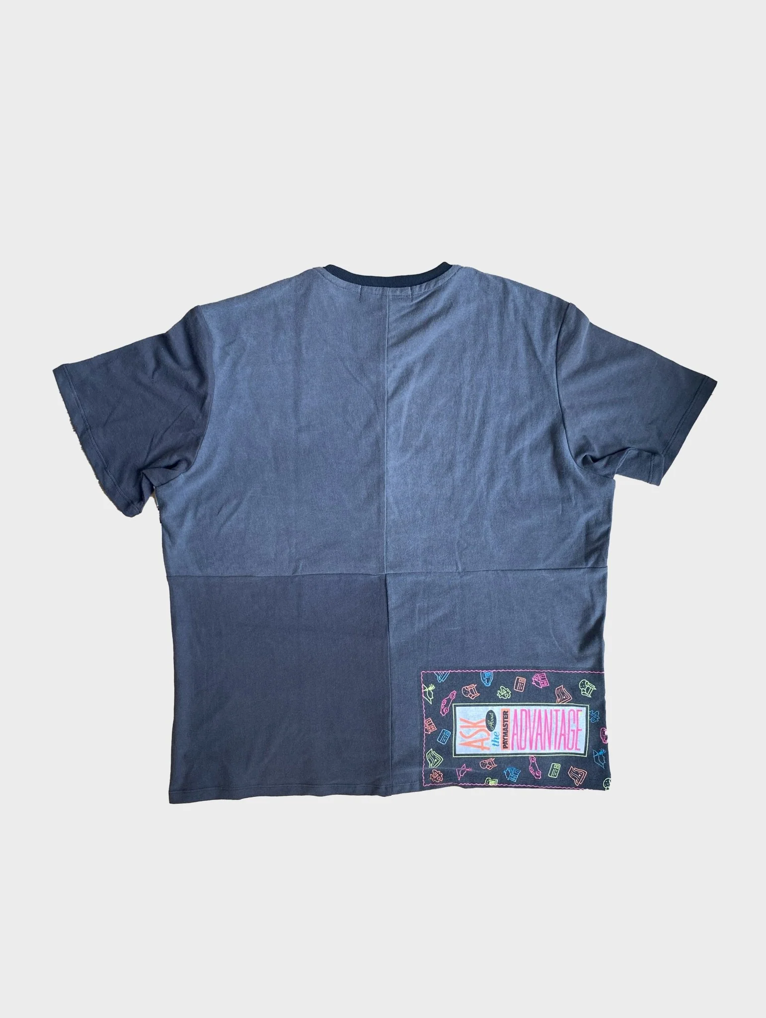 The Classic T-Shirt Black L - Image 2