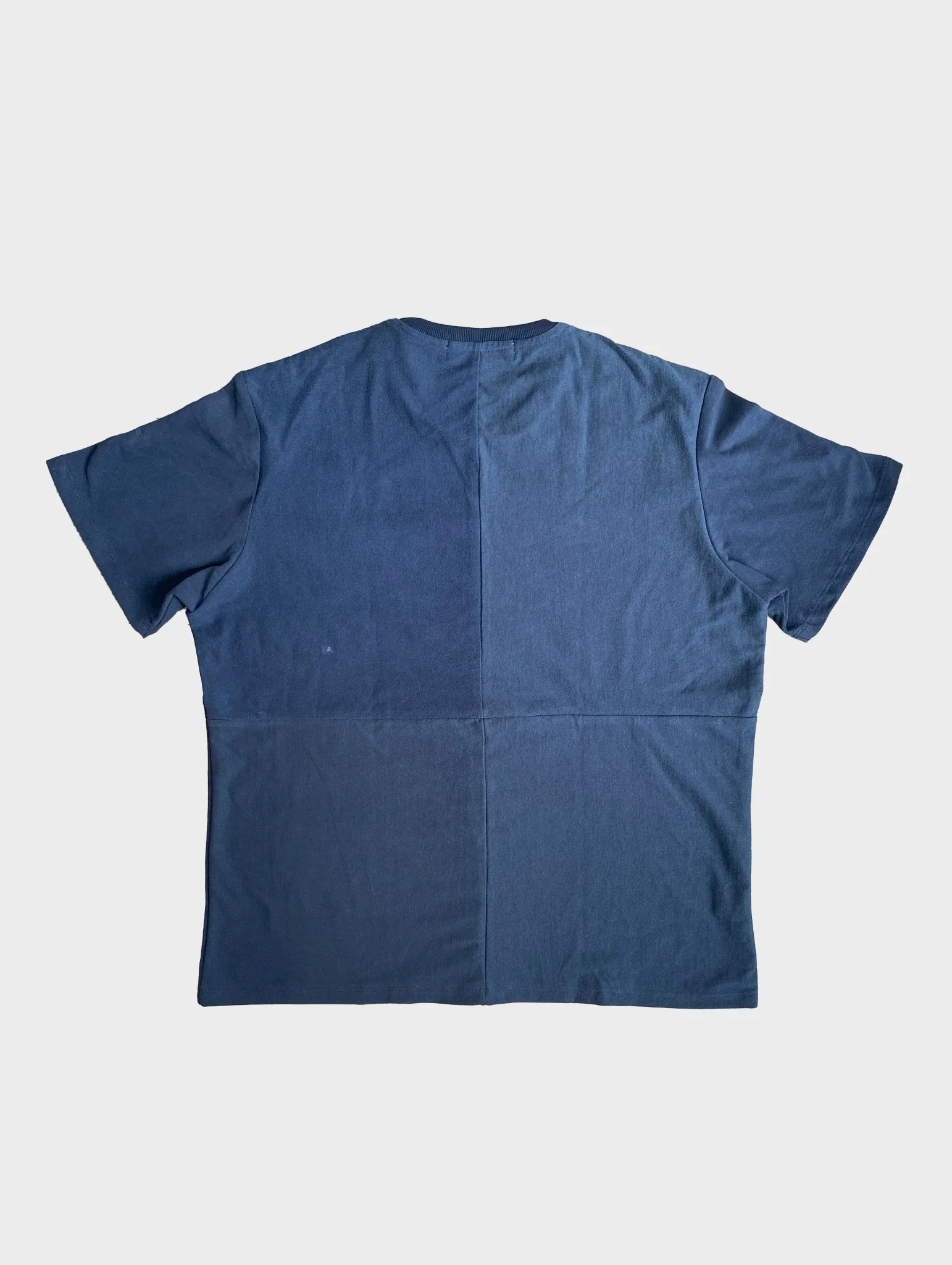 The Classic T-Shirt Black M - Image 2