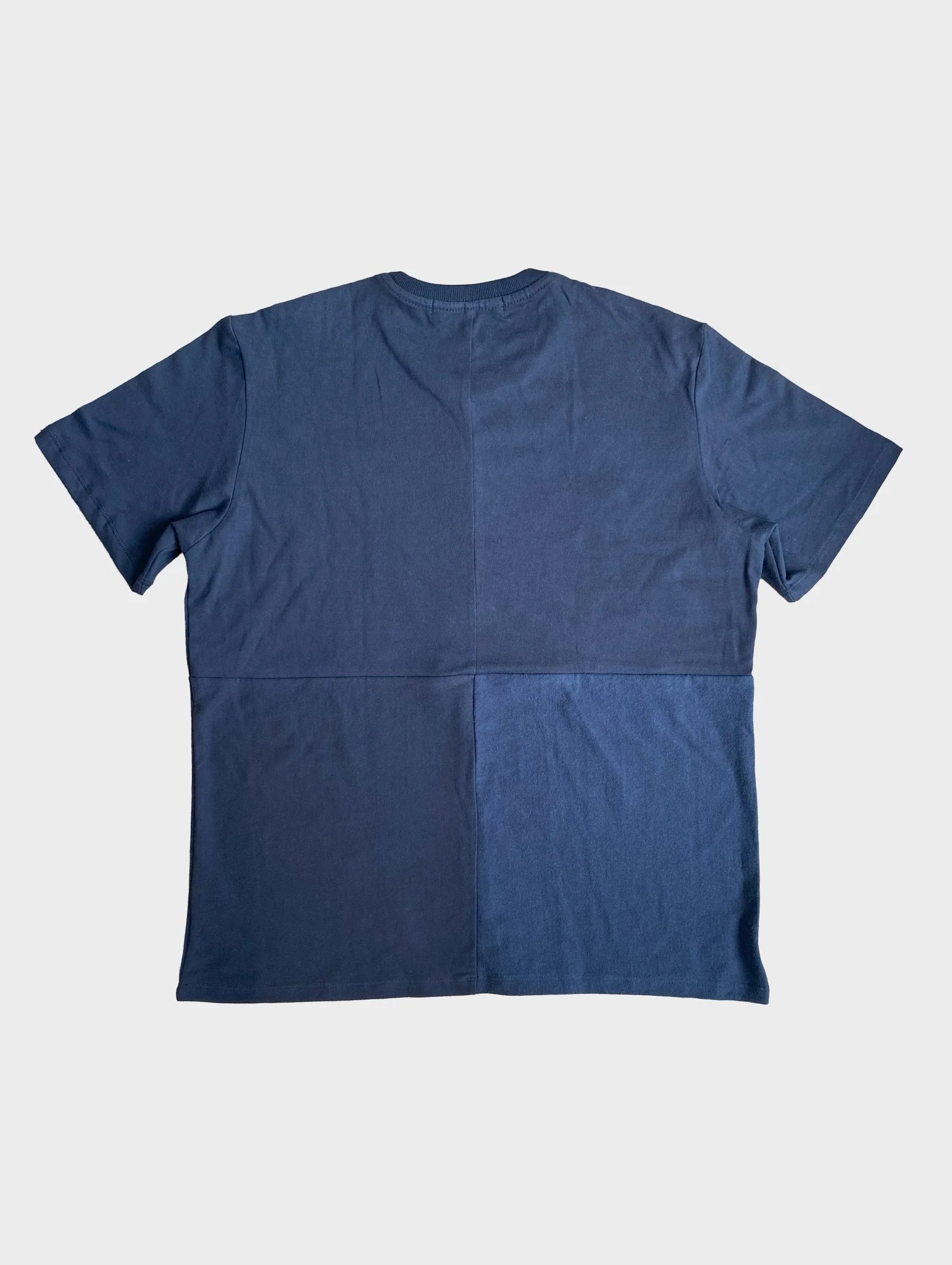 The Classic T-Shirt Black S - Image 2