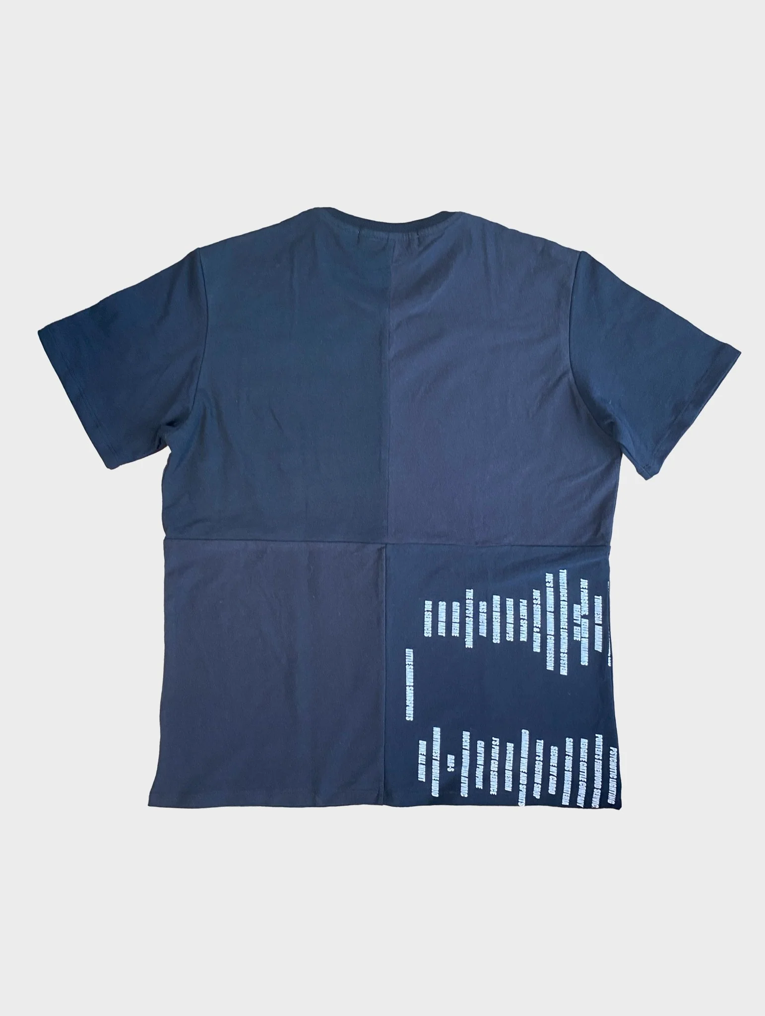 The Classic T-Shirt Black XS - Image 2